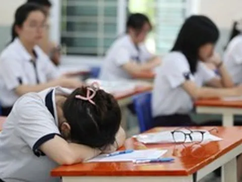 Nóng: Hủy toàn bộ kết quả thi của thí sinh mang điện thoại vào phòng thi tại 1 địa phương, xem xét trách nhiệm cán bộ coi thi