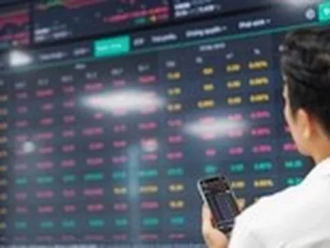 Chứng khoán 15-7: Lưu ý gì khi VN-Index có thể hồi lên vùng 1.810-1.820 điểm?
