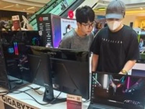 Bạn có đang vi phạm bản quyền khi dùng máy tính mua ở cửa hàng?