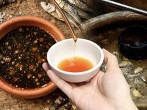 Việt Nam có thứ nước chấm được ví như “vàng lỏng” khiến cả thế giới phải đi tìm kiếm
