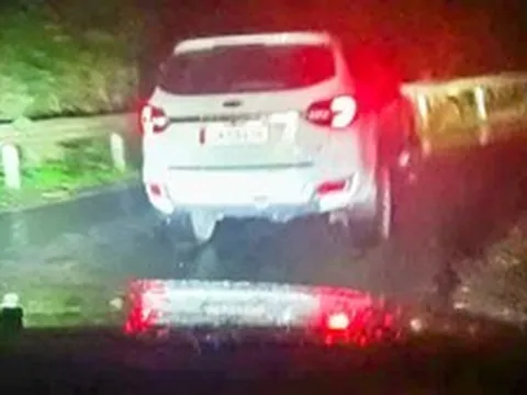 Xác minh ô tô không nhường đường xe cấp cứu trên quãng đường 5km