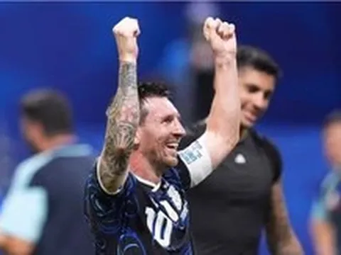 Messi: 'Thật điên rồ khi được chơi 2 trận chung kết World Cup liên tiếp'