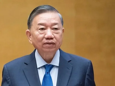 Bộ Chính trị: Tăng cường kỷ luật phát ngôn, văn hóa ứng xử của cán bộ, đảng viên trên không gian mạng