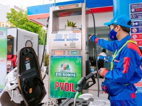 Giá xăng dầu hôm nay (16/7) đồng loạt tăng, E10 lên 20.550 đồng/lít