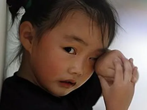 3 hành động xấu xí này của cha mẹ chẳng khác nào "liều thuốc độc" tiêm vào cuộc đời con cái!