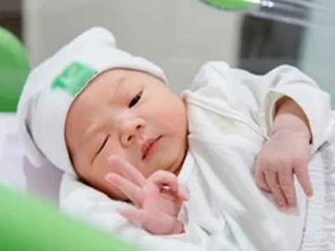 Đề xuất miễn, giảm học phí cho gia đình sinh 2 con gái