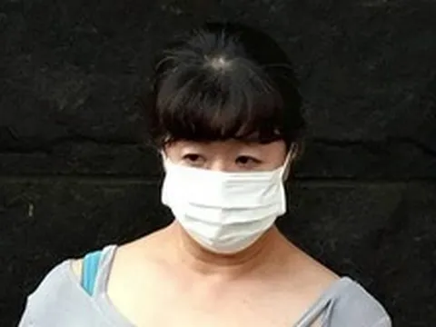 Nữ y tá bị cáo buộc pha chất thải vào trong ống truyền để sát hại bệnh nhân