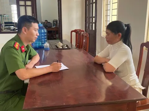 Đối tượng truy nã đặc biệt Nguyễn Thị Thanh Nga ra đầu thú