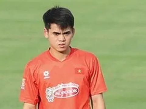 Khuất Văn Khang chia tay đội tuyển Việt Nam