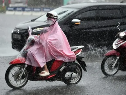 Dự báo thời tiết 18/7/2026: Miền Bắc vẫn mưa lớn cục bộ, Trung Bộ nắng nóng
