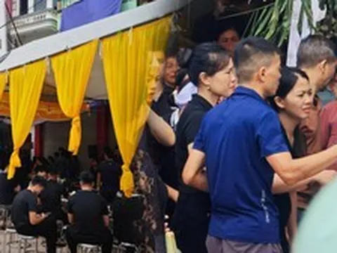 Xót xa 4 đám tang trên một con phố ở Thái Nguyên sau vụ tai nạn xe khách: "Toàn các cháu nhỏ, thương lắm..."