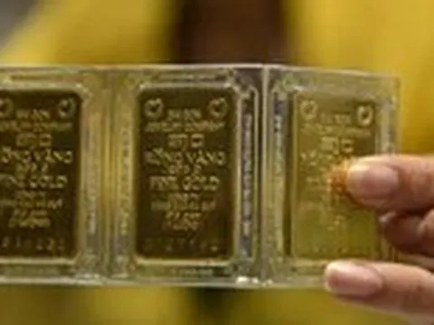 Chiến sự Mỹ - Iran leo thang, vì sao giá vàng lại rơi xuống dưới 4.000 USD/ounce?