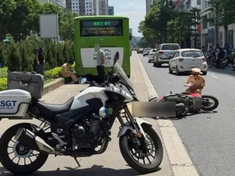 Người phụ nữ tử vong sau va chạm xe buýt BRT, cảnh sát nhắc nhở thói quen xấu