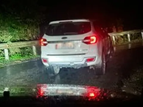 Tài xế giải thích lý do 'ngáng đường' xe cấp cứu gần 5km; Chốt phương án đề xuất tăng lương từ 1-1-2027