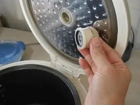Nồi cơm điện có một bộ phận rất bẩn nhưng nhiều nhà chưa từng rửa