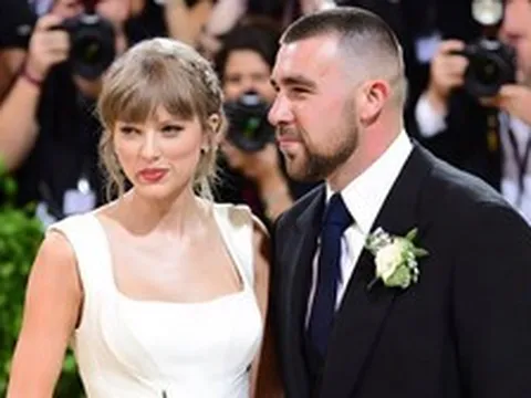 Hé lộ lý do Taylor Swift khao khát nhưng không dám sinh con
