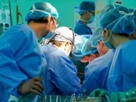 Nhiều phòng mổ đồng loạt sáng đèn đón 'món quà sự sống' từ cô gái 22 tuổi