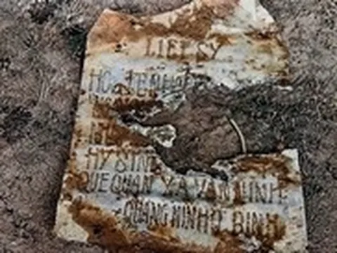 Hành trình 'giải mã' mảnh tôn khuyết chữ và lời kêu gọi tìm lại tên cho một liệt sĩ