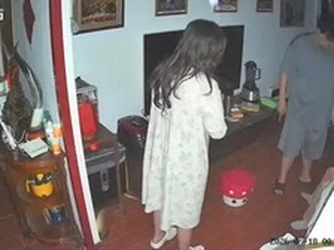 Trung Quốc: Bảo mẫu ngủ gật làm rơi bé sơ sinh 26 ngày tuổi cắm đầu xuống đất