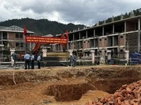 Lãnh đạo TP Đà Nẵng đặt thời hạn chót bàn giao 6 trường liên cấp vùng biên giới