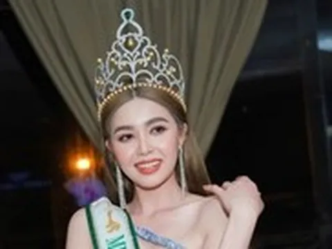 Chiếc vương miện từng được công bố trị giá 3 tỉ đồng toàn kim cương giả?
