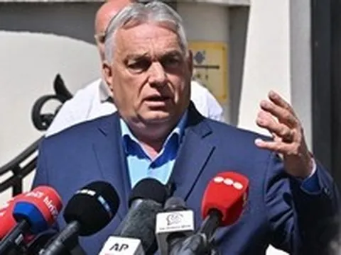 Cựu Thủ tướng Orban kêu gọi người ủng hộ chống lại Chính phủ Hungary đương nhiệm