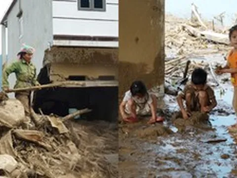 Người dân bản Chít trở về giữa những ngôi nhà bị lũ "ngoạm" một nửa: "Mất hết rồi, không còn một cái gì..."