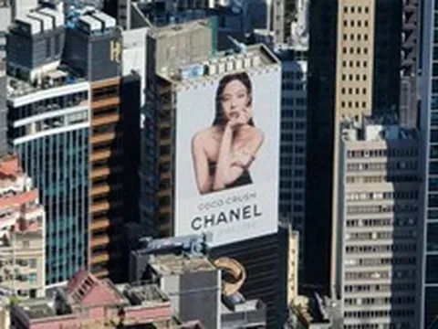 Xét xử vụ trộm hơn 700 túi Chanel: 9 năm sau, phiên tòa bất ngờ khiến bị hại thành tâm điểm tranh cãi