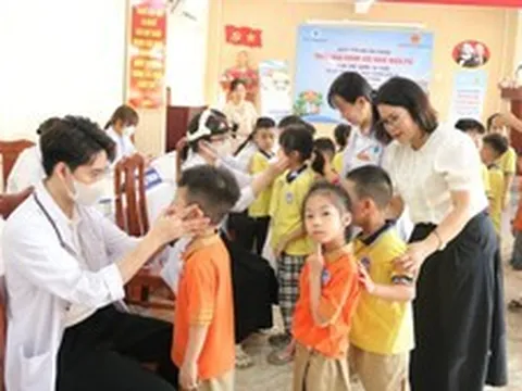 Đề xuất chính sách khuyến khích, khen thưởng đối với tập thể, cá nhân thực hiện tốt công tác dân số