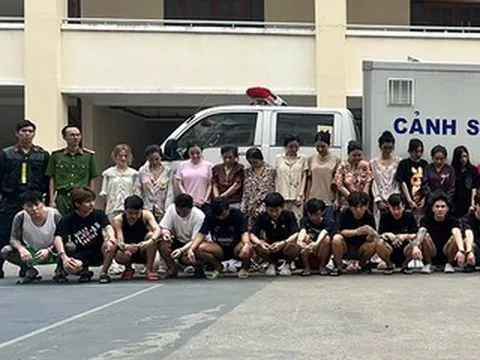 Từ mắt xích cặp vợ chồng có biệt danh 'Ba Giá', bóc gỡ đường dây buôn ma tuý xuyên quốc gia