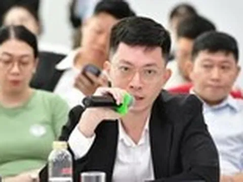 Chuyên gia cảnh báo 'con dao 2 lưỡi' AI trong đầu tư chứng khoán