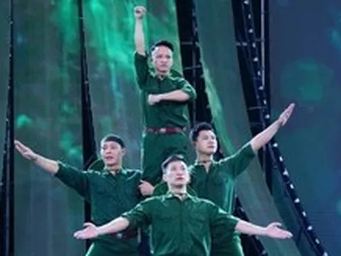 Xiếc ‘Vó ngựa biên cương’ tri ân những người lính