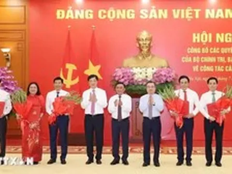 Công bố 5 quyết định của Bộ Chính trị, Ban Bí thư về công tác cán bộ