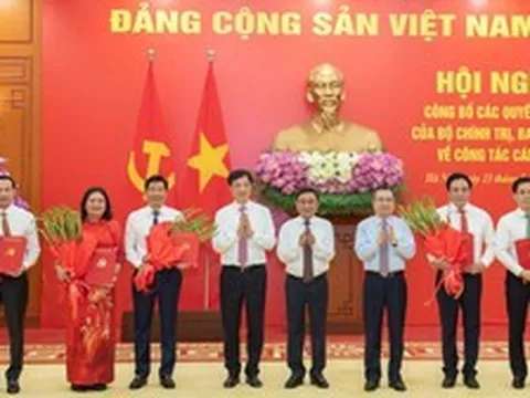 4 Ủy viên Trung ương Đảng và Chủ tịch HĐND tỉnh An Giang nhận nhiệm vụ mới