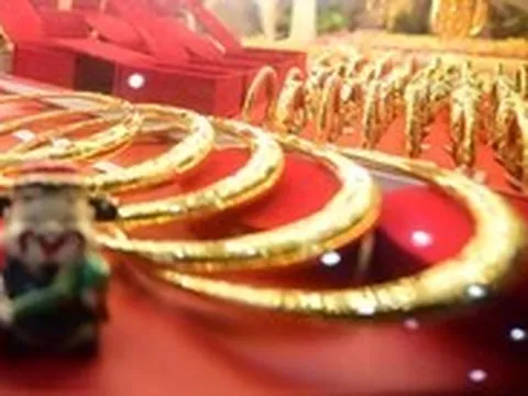 Đọc nhanh 23-7: Giá dầu và vàng tiếp tục tăng; thu nhập 72 triệu đồng/tháng tại một doanh nghiệp nhà nước