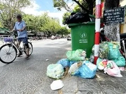 Vì sao rác dồn ứ, chậm thu gom ở Đà Nẵng nhiều tuần qua?