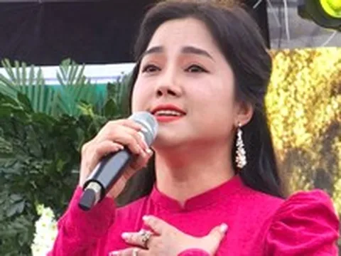 Bích Trâm bật khóc khi thu bài ca cổ chuyện tình liệt sĩ Huỳnh Văn Quên và bà Nguyễn Thị Lệ