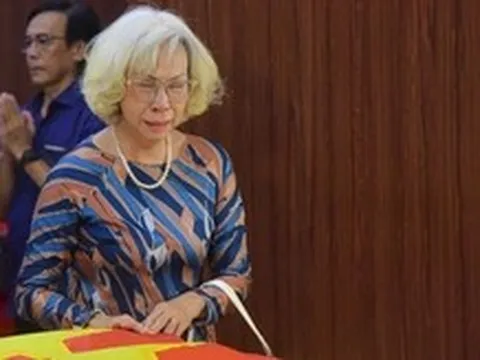 Xúc động hành trình gọi tên những anh hùng đã hóa thành Tổ quốc