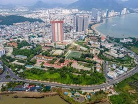 1 trường đại học vùng vừa công bố doanh thu hơn 358 tỷ đồng: Sở hữu 437 Giáo sư, Phó Giáo sư, Tiến sĩ và Thạc sĩ , quy mô 15.000 sinh viên