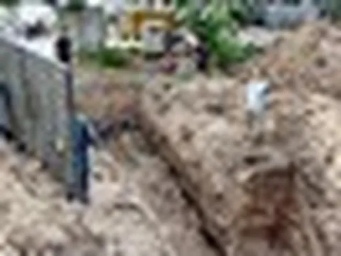 Tìm thấy hố chôn tập thể thứ hai ở Công viên Lê Thị Riêng