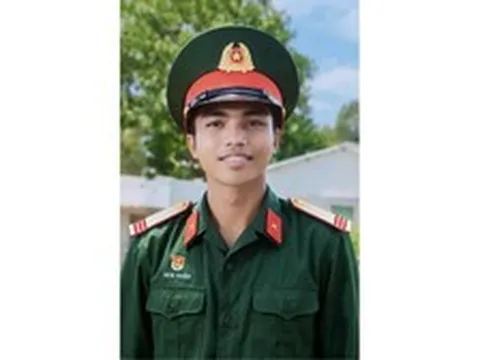 Truy tặng bằng khen cho chiến sĩ cứu 2 người bị điện giật ở Gia Lai