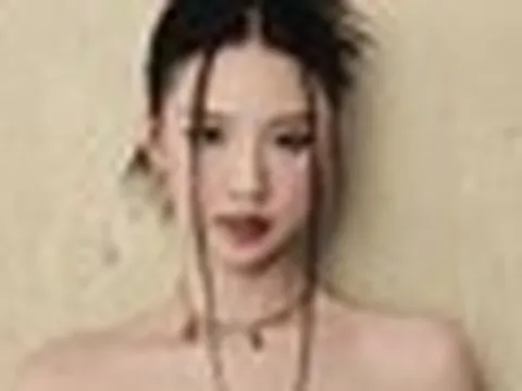 Việt Nam có công chúa làng nhạc nhờ 1 bài hát nổi tiếng cả nước, ra album "ăn cả đời" rồi biến mất bí ẩn