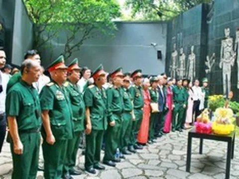 Hội Cựu chiến binh cơ quan Trung ương Hội Luật gia Việt Nam tri ân các anh hùng liệt sĩ