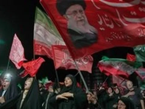 Trung Đông sáng 25-7: Tướng Iran dọa 'mạng đổi mạng' với binh sĩ Mỹ; Saudi Arabia không kích Houthi