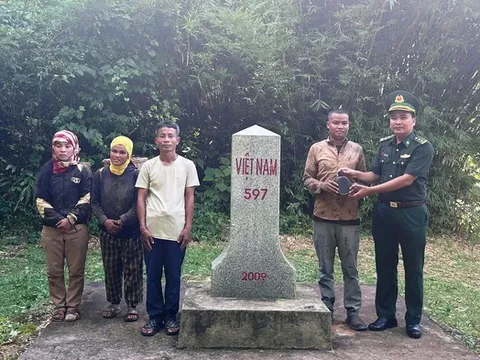 Phát hiện vị trí nghi là mộ tập thể liệt sĩ tại khu vực biên giới trên đất nước bạn Lào