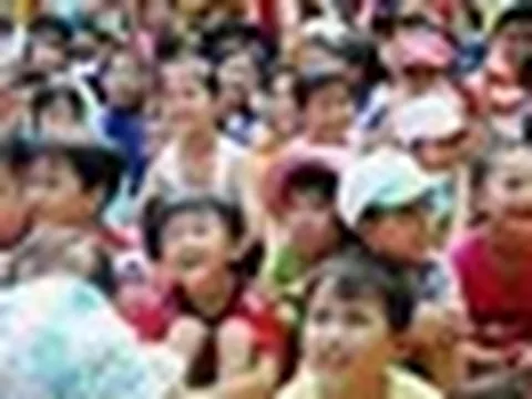 2 tháng nữa, hơn 14.000 trẻ em trên địa bàn Hà Nội có thể được nhận 1 khoản tiền, tăng gấp đôi so với mức cũ