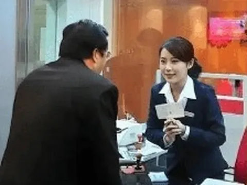 Khách vay ngân hàng 3,8 tỷ đồng mua nhà, 10 năm sau đến tất toán thì được thông báo “nợ đã hết”, còn được trả lại hơn 388 triệu