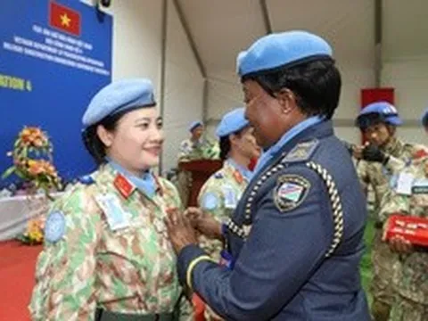 Liên Hợp Quốc trao Huy chương Gìn giữ hòa bình cho gần 200 chiến sỹ 'mũ nồi xanh' Việt Nam