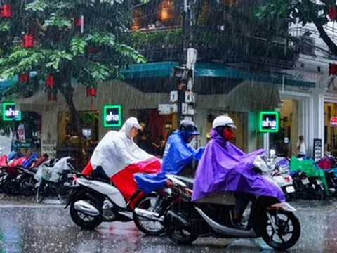 Dự báo thời tiết 27/7: Miền Bắc nắng oi, chiều tối 7 tỉnh hứng mưa giông mạnh