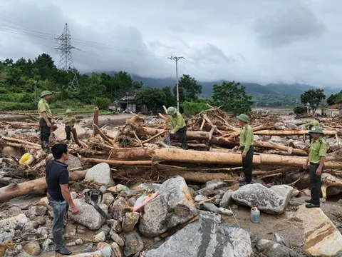 Miền Bắc mưa to sầm sập từ chiều tối nay (27/7), tâm điểm nơi nào?